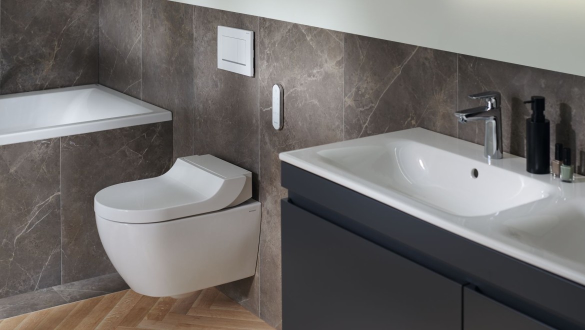 2020-bathroom-3-n-geberit-aquaclena-tuma-16-9
